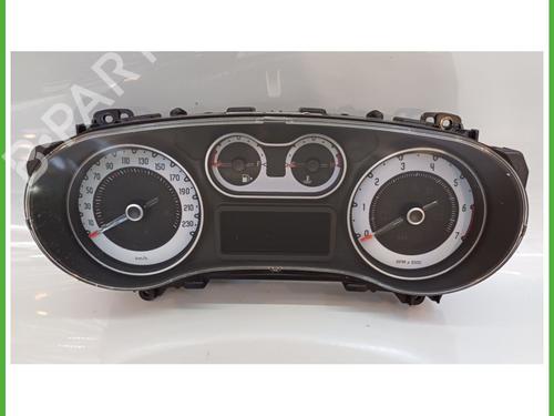 Used Instrument cluster FIAT 500L (351_, 352_) 1.4 (199LYB1B) (95 hp) 18648838