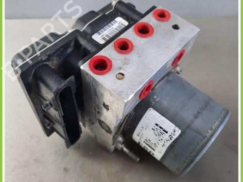 Used ABS pump LANCIA MUSA (350_) 1.3 D Multijet (350.AXB11, 350.AXB1A) (70 hp) 13235190