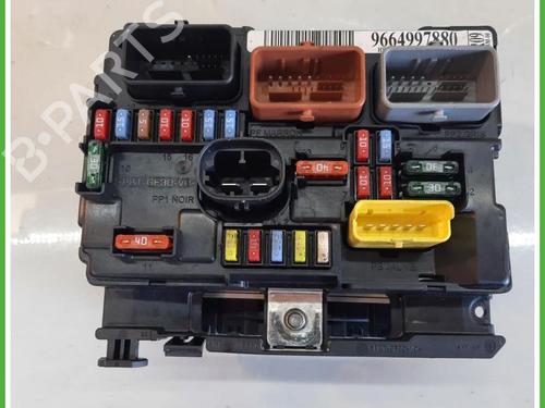 fuse-box-peugeot-1007-km_-2005-40135760 main image