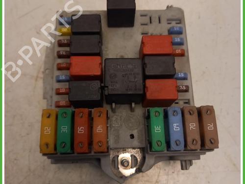 Used Fuse box Fuse box LANCIA YPSILON (843_) 1.2 (843.AXA1A) (60 hp) 40075117 40075117
