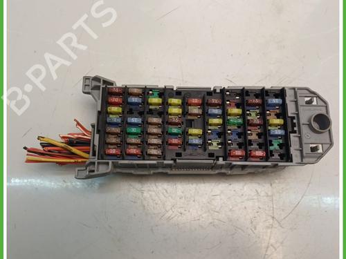 Used Fuse box OPEL MERIVA A MPV (X03) 1.3 CDTI (E75) (75 hp) 30962173