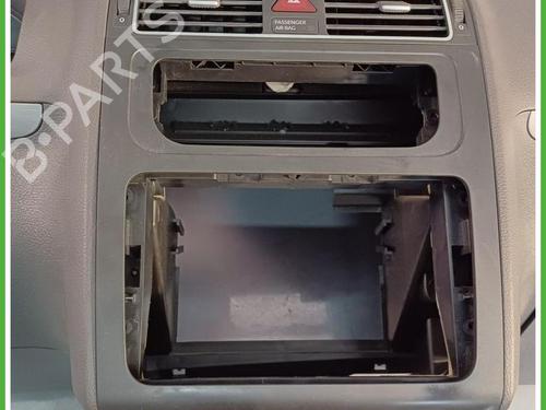 Dashboard VW TOURAN (1T3) 1.6 TDI | BP40140436C46 - Image 3