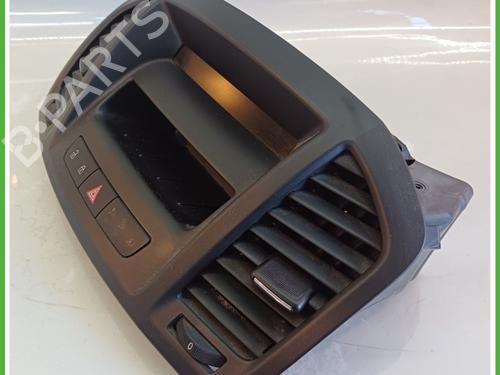 Air vent OPEL INSIGNIA A Sports Tourer (G09) 2.0 CDTI (35) | BP15526126I21