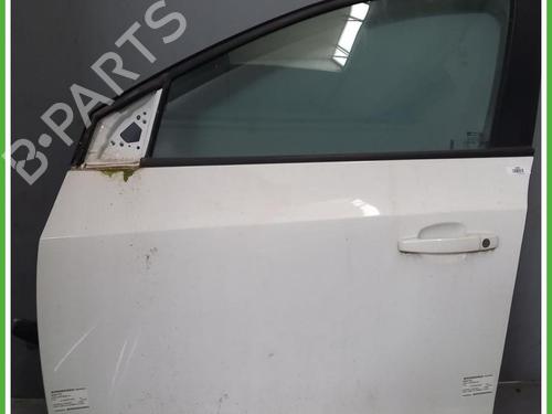 left-front-door-chevrolet-cruze-hatchback-j305-2010-40145301 main image