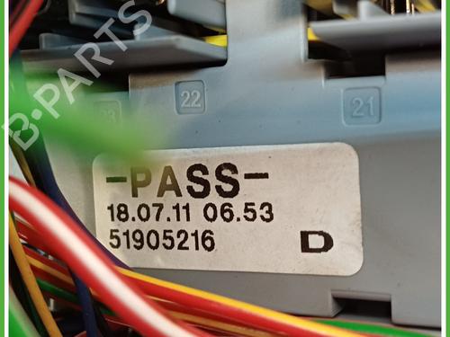 Fuse box LANCIA YPSILON (312_) 1.3 D Multijet (312.YXE1A, 312.YXU1A) | BP22889811E1 