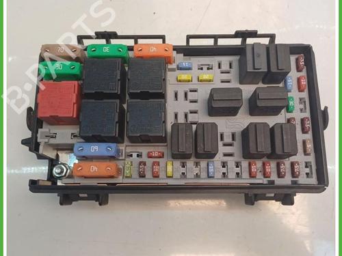 Used Fuse box Fuse box OPEL CORSA D (S07) 1.3 CDTI (L08, L68) (90 hp) 40142381 40142381