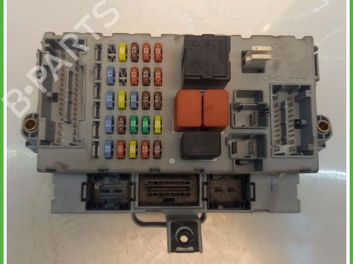 Used Fuse box FIAT PUNTO (188_) 1.2 60 (188.030, .050, .130, .150, .230, .250) (60 hp) 30198189