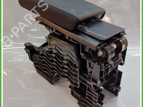 Armrest / Center console PEUGEOT 2008 II (UD_, US_, UY_, UJ_, UR_, UC_) 1.2 PureTech 130 (USHNS, URHNS) | BP17974443I20 