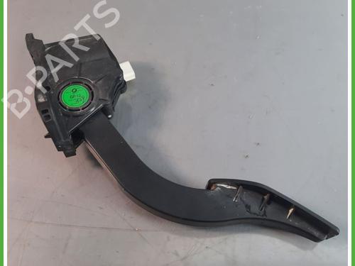 Used Pedal OPEL KARL (C16) 1.0 (73 hp) 15607872