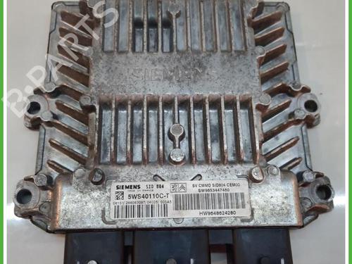 Used Engine control unit (ECU) Engine control unit (ECU) MERCEDES-BENZ E-CLASS (W210) E 220 CDI (210.006) (143 hp) 40133085 40133085