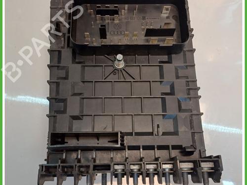 Fuse box VW TOURAN (1T1, 1T2) 2.0 EcoFuel | BP26706001E1 
