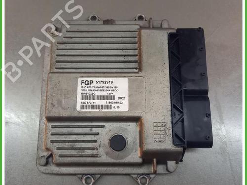 Used Engine control unit (ECU) Engine control unit (ECU) LANCIA YPSILON (843_) 1.3 D Multijet (843.AXE11, 843.AXE1A) (90 hp) 40130974 40130974