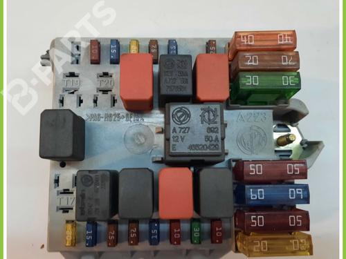 Used Fuse box FIAT PUNTO (188_) 1.2 16V 80 (188.233, .235, .253, .255, .333, .353, .639,... (80 hp) 11370683