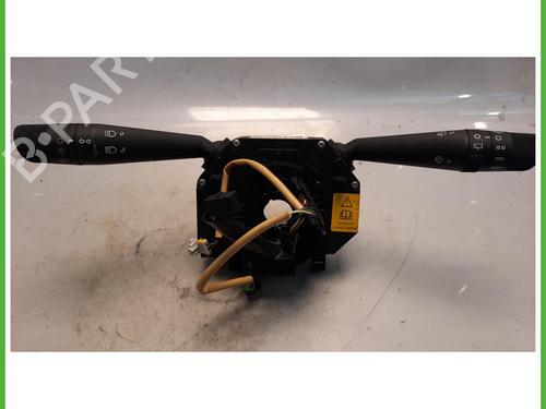 switch-fiat-grande-punto-199_-2005-40074770 main image