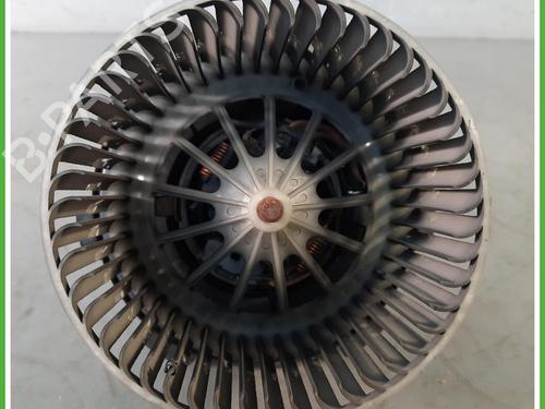 Used Heater blower motor Heater blower motor MERCEDES-BENZ SPRINTER 3-t Van (B906) 215 CDI (906.611, 906.613) (150 hp) 40074063 40074063