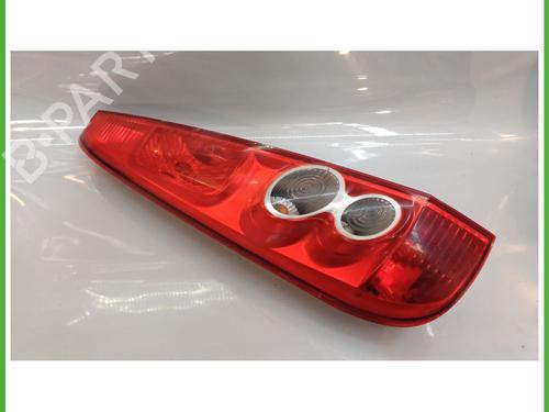 Used Left taillight FORD FIESTA V (JH_, JD_) 1.25 16V (75 hp) 17974451