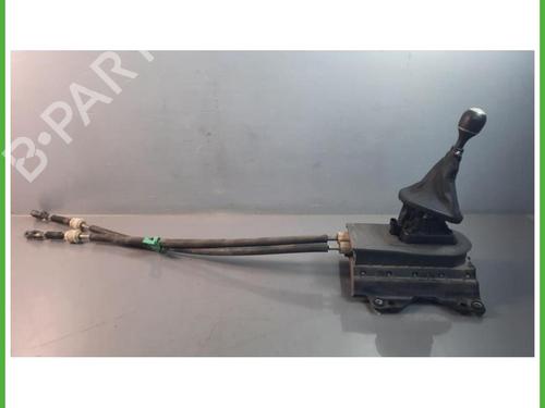 Used Gear lever Gear lever ALFA ROMEO MITO (955_) 1.3 MultiJet (955AXT1A) (84 hp) 40135513 40135513