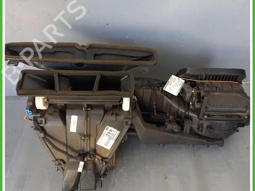 Used Heater matrix box Heater matrix box VW GOLF VI (5K1) 1.6 BiFuel (102 hp) 40144843 40144843