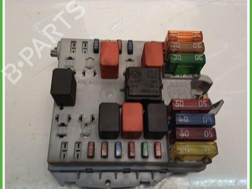 Used Fuse box FIAT PUNTO (188_) 1.2 60 (188.030, .050, .130, .150, .230, .250) (60 hp) 31013001