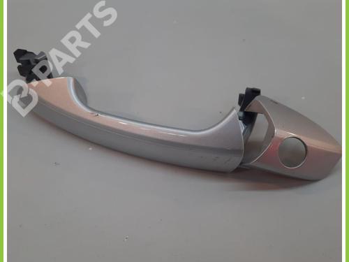 Used Front left exterior door handle MERCEDES-BENZ GLA-CLASS (X156) GLA 200 CDI / d (156.908) (136 hp) 11367250
