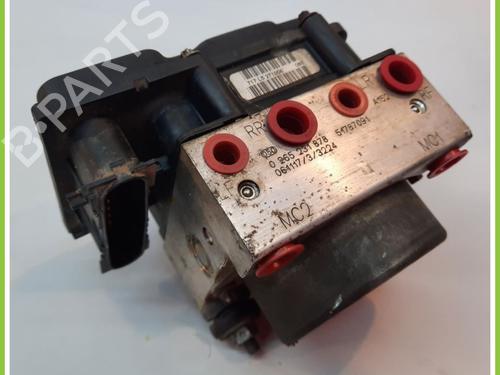 Used ABS pump FIAT GRANDE PUNTO (199_) 1.2 (65 hp) 13246911