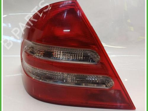left-taillight-mercedes-benz-c-class-w203-2000-2001-2002-2003-2004-2005-2006-2007-40146210 main image