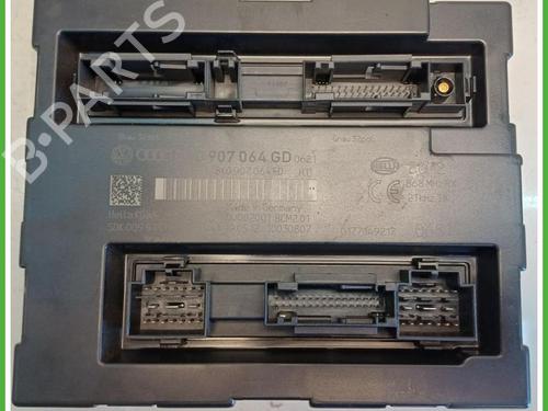 fuse-box-audi-a4-b8-avant-8k5-2007-2008-2009-2010-2011-2012-2013-2014-2015-2016-2017-40147499 main image