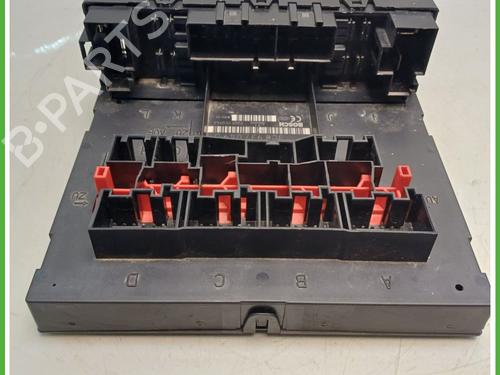 Fuse box VW TOURAN (1T1, 1T2) 1.6 | BP30962165E1