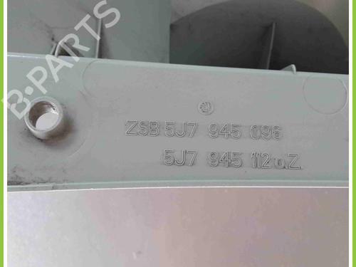Right taillight SKODA ROOMSTER (5J7) 1.4 | BP13737216C35 