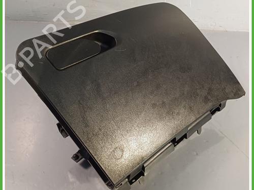 Used Glove box FIAT TIPO Estate (356_, 357_) 1.6 D (356WXG1B) (120 hp) 21028356