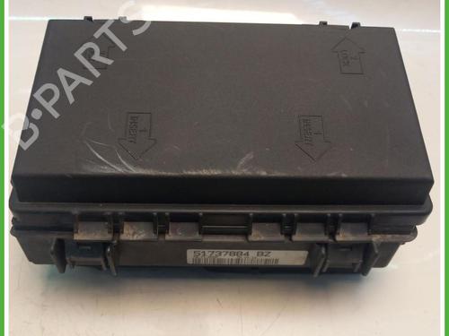 fuse-box-fiat-grande-punto-199_-2005-40148516 main image