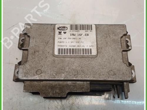 Used Engine control unit (ECU) FIAT PUNTO (176_) 55 1.1 (54 hp) 31060903