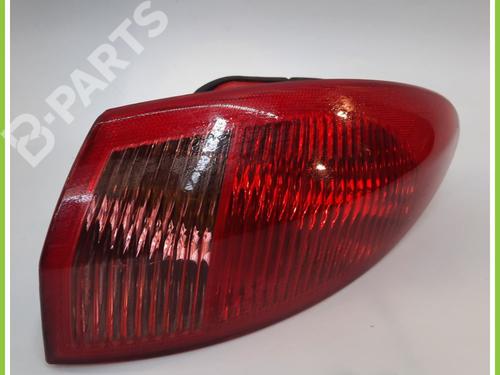 Højre baglygte ALFA ROMEO 147 (937_) 1.6 16V T.SPARK ECO (937.AXA1A, 937.BXA1A) (105 hp) 11721438