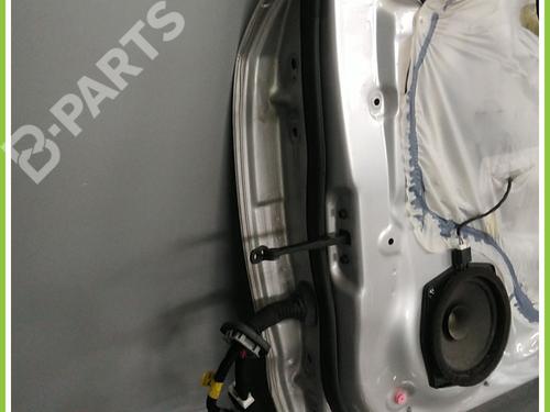 Right front door HYUNDAI TUCSON (JM) 2.0 CRDi All-wheel Drive | BP11720332C3 