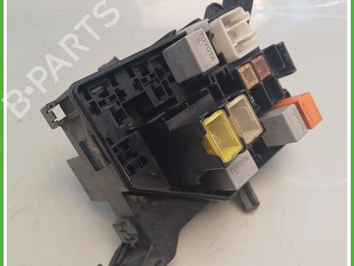 Fuse box TOYOTA YARIS (_P1_) 1.0 (SCP10_, SCP10R) | BP21586716E1 