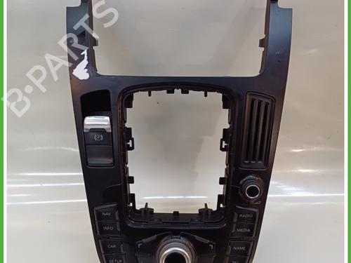 Used Armrest / Center console AUDI A5 (8T3) 2.7 TDI (190 hp) 17025515