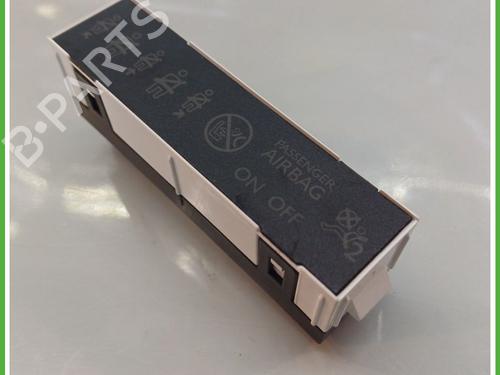 Switch PEUGEOT 2008 II (UD_, US_, UY_, UJ_, UR_, UC_) 1.2 PureTech 130 (USHNS, URHNS) | BP17835591I30