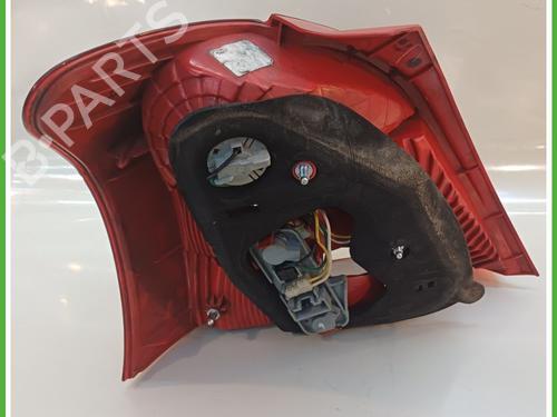 Right taillight TOYOTA YARIS (_P9_) 1.4 D-4D (NLP90_, NLP90R) | BP16473708C35 