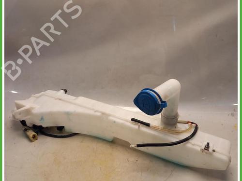 Used Windscreen washer tank Windscreen washer tank SUZUKI GRAND VITARA I (FT, HT) 2.0 4x4 (TA52, TL52, SQ420) (128 hp) 40076206 40076206