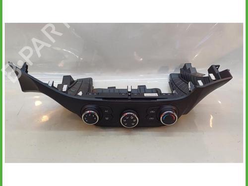 climate-control-kia-ceed-jd-2012-2013-2014-2015-2016-2017-2018-40137045 main image