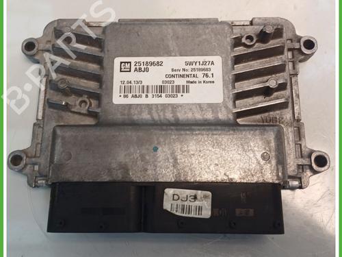 Used Engine control unit (ECU) CHEVROLET CRUZE Hatchback (J305) 1.8 (141 hp) 25437146