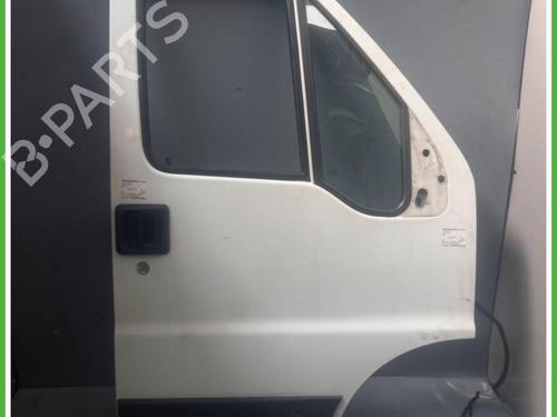 Used Right front door Right front door FIAT DUCATO Van (244_) 2.3 JTD (110 hp) 40146015 40146015