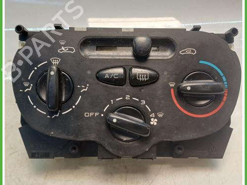 Used Climate control PEUGEOT 206 Hatchback (2A/C) 1.4 HDi eco 70 (68 hp) 31143665