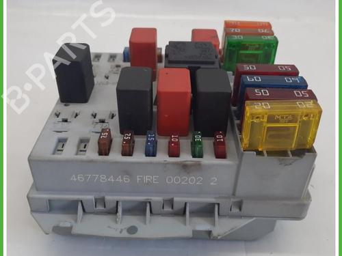 Fuse box SEAT LEON (1P1) 1.9 TDI | BP40132139E1 - Image 2
