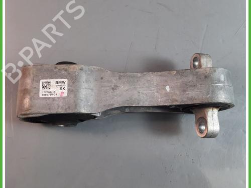 Used Engine mount BMW 1 (F40) 118 d (150 hp) 12606703
