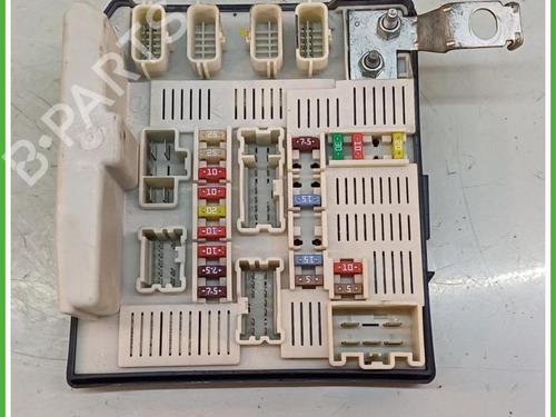 fuse-box-renault-scenic-ii-jm01_-2003-2004-2005-2006-2007-2008-2009-2010-40137317 main image
