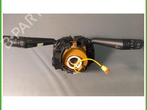 Used Switch FIAT DOBLO Cargo (263_) 1.6 D Multijet (263WXD1B, 263WXR1B, 263WXX1B, 263ZXD1B,... (105 hp) 29475993