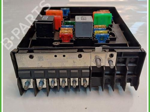 Fuse box VW GOLF VI (5K1) 1.6 BiFuel | BP40145420E1 - Image 2