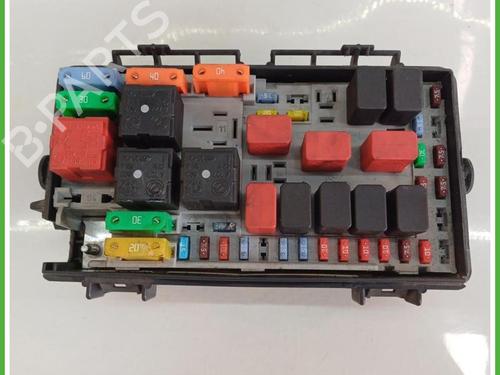 fuse-box-fiat-grande-punto-199_-2005-40141680 main image