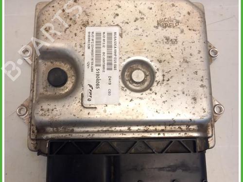 Used Engine control unit (ECU) Engine control unit (ECU) LANCIA MUSA (350_) 1.3 D Multijet (350.AXM11, 350.AXM1A, 350.AXI1A) (95 hp) 40073611 40073611